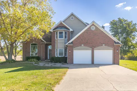 10686 N Division Rd, Fountaintown, IN 46130