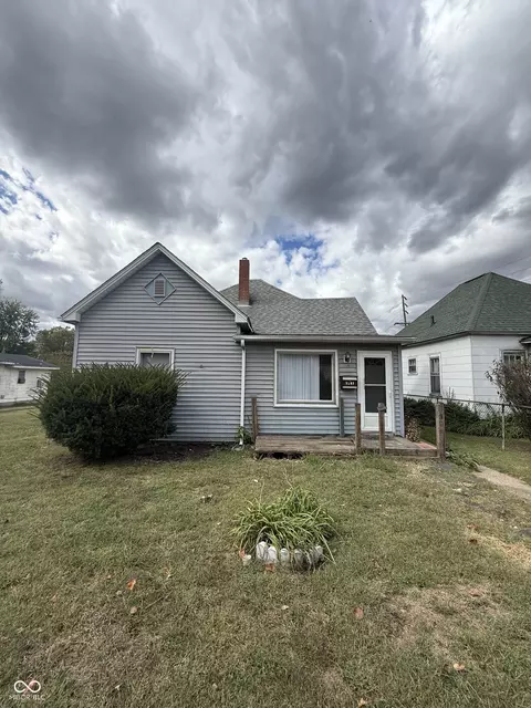 1307 S 21st St, Terre Haute, IN 47803