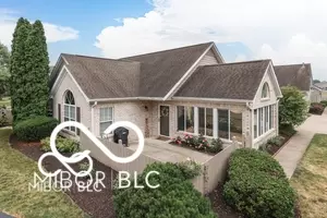 7356 Lake Lakota Pl, Indianapolis, IN 46217