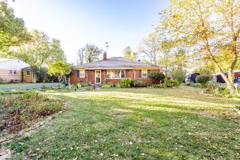 3711 E 57th St, Indianapolis, IN 46220