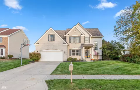 1023 Red Dunes Run, Avon, IN 46123
