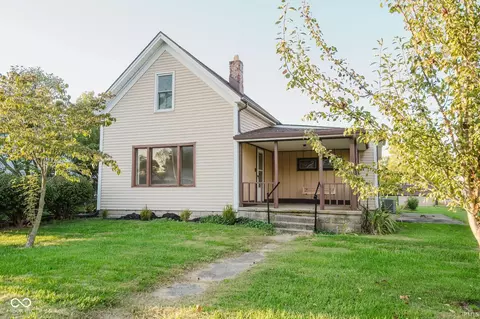208 Washington St, Dunreith, IN 47337 photo 1