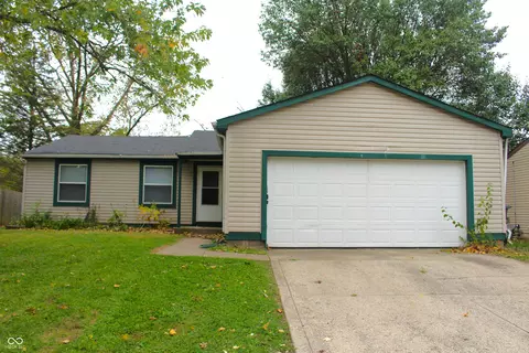 916 Waring Dr E, Indianapolis, IN 46229