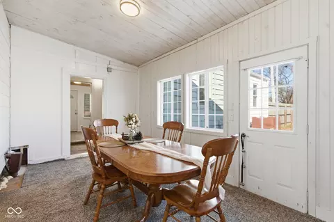 Dining - 9694 S State Road 9, Pendleton, IN 46064 photo 1 of 1