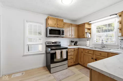 Kitchen - 9694 S State Road 9, Pendleton, IN 46064 photo 1 of 7