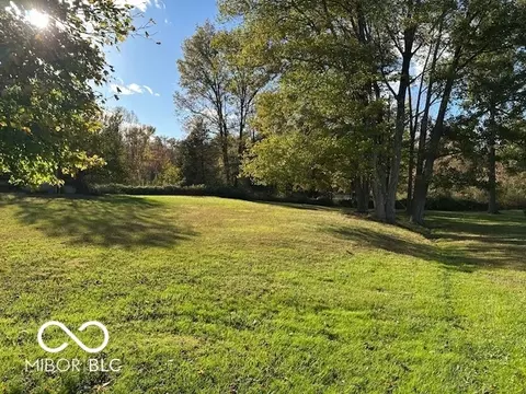 lot18 Vine St, Columbus, IN 47201