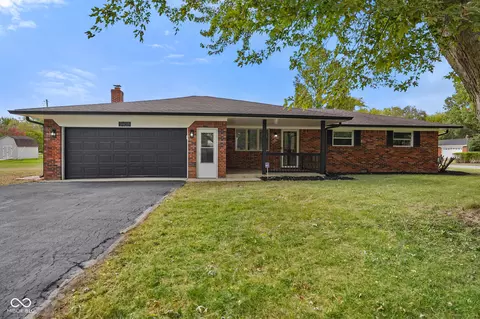 9458 Dawn Dr, Brownsburg, IN 46112