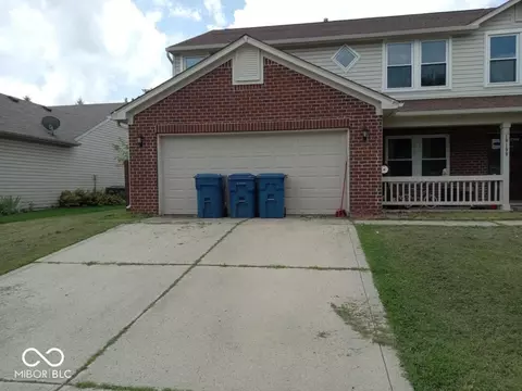 19199 Prairie Crossing Dr, Noblesville, IN 46062