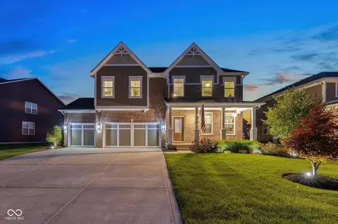 10628 Kensington Ln, Fortville, IN 46040