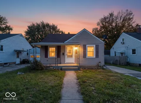 711 E 32nd St, Anderson, IN 46016