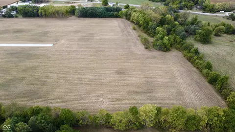 00 1050 County Rd S, Pendleton, IN 46202 photo 4