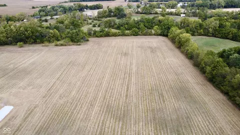 00 1050 County Rd S, Pendleton, IN 46202 photo 3