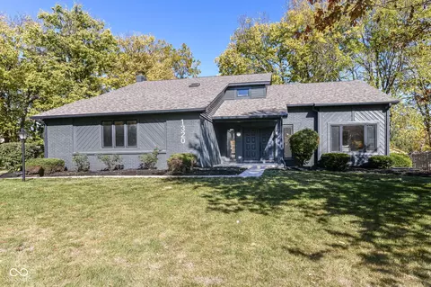1320 Goldfinch Dr, Carmel, IN 46032