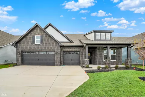 5076 Foxley Park Ln, Avon, IN 46123