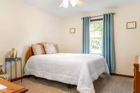 Bedroom - 1227 Pendle Hill Ave, Pendleton, IN 46064 photo 3 of 3
