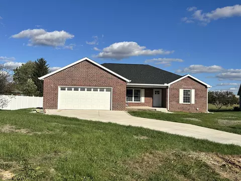 1512 Hunters Dr, Greensburg, IN 47240