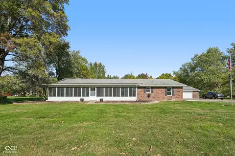 748 W Weber Rd, Greenfield, IN 46140