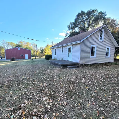 4082 W County Road 450 N, Greencastle, IN 46135