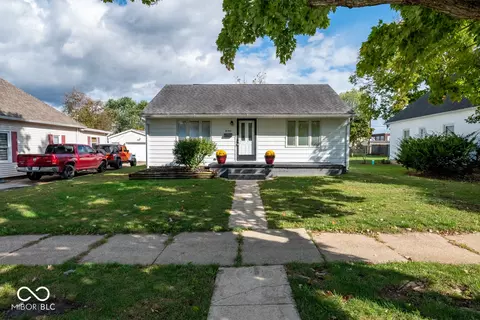 1040 S 5th St, Clinton, IN 47842