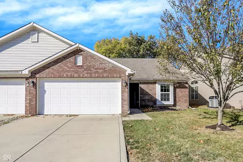 6422 Emerald Springs Dr, Indianapolis, IN 46221