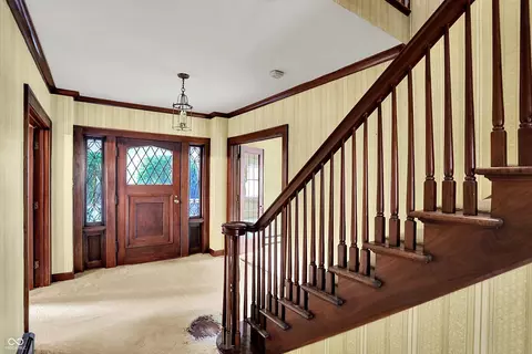 Entry Way - 150 E Madison St, Franklin, IN 46131 photo 2 of 8