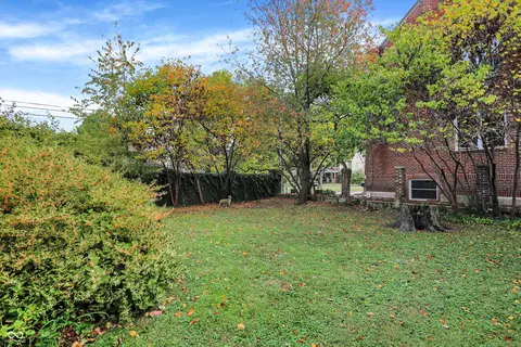 Exterior - 150 E Madison St, Franklin, IN 46131 photo 11 of 13