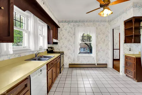 Kitchen - 150 E Madison St, Franklin, IN 46131 photo 3 of 3