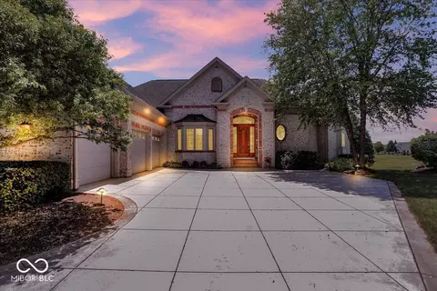 11283 Park Meadows Ct, Noblesville, IN 46060
