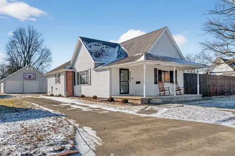 2719 N A St, Elwood, IN 46036