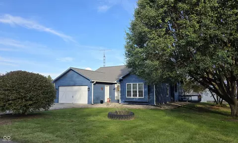 904 N Hamilton Dr, Greensburg, IN 47240