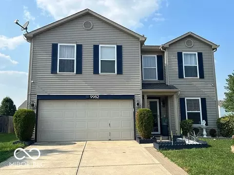 9982 Big Bend Dr, Indianapolis, IN 46234