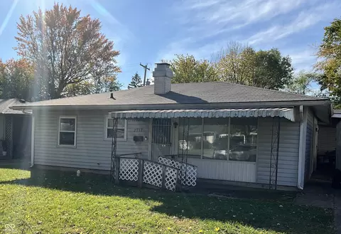 2717 Apache Dr, Anderson, IN 46012