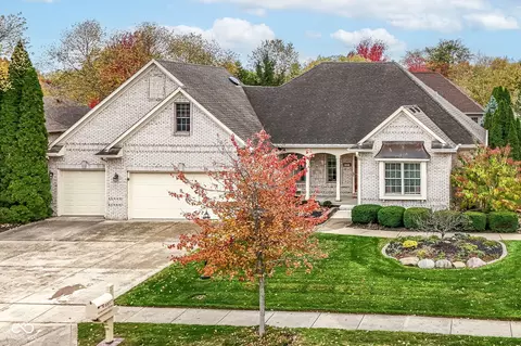 10077 Gemstone Dr, Noblesville, IN 46060
