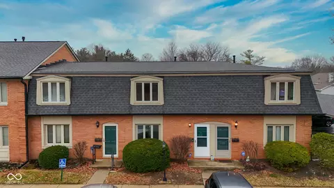 1131 Canterbury Sq S, Indianapolis, IN 46260