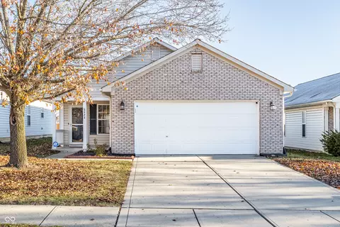5424 Powder River Ct, Indianapolis, IN 46221