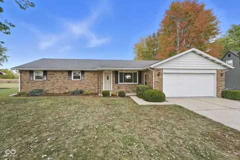 7004 E County Road 550 S, Muncie, IN 47302