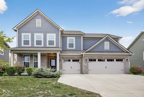 9711 Ridgecrest Ln, Mccordsville, IN 46055