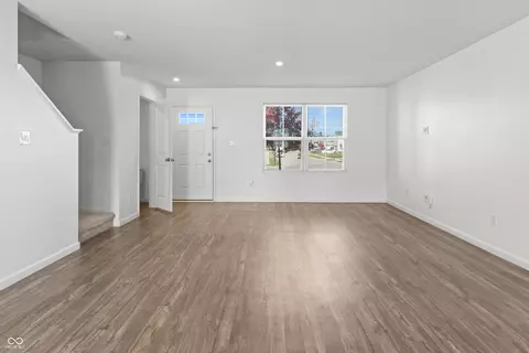 Living - 8511 Fownes Ln, Pendleton, IN 46064 photo 1 of 2