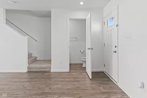 Entry Way - 8511 Fownes Ln, Pendleton, IN 46064 photo 1 of 2