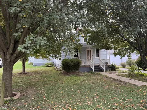 609 E Thompson St, Edinburgh, IN 46124 photo 1