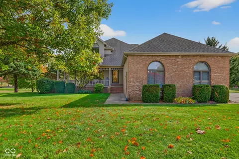 1525 Bramoor Dr, Kokomo, IN 46902