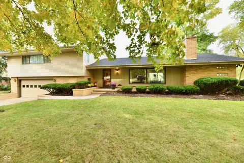 9254 W Forest Dr, Elwood, IN 46036