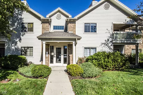 946 Lenox Ln #104, Carmel, IN 46032
