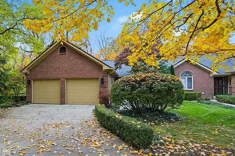 9334 W Point Pl, Indianapolis, IN 46268