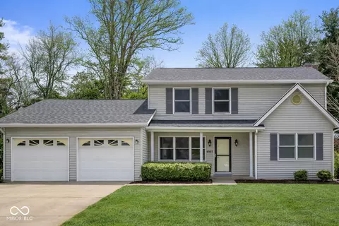 6062 Acorn Dr, Columbus, IN 47201
