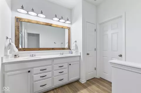 Bath - 131 Batteese Dr, Cicero, IN 46034 photo 1 of 3