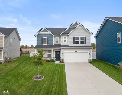 2893 Creekridge Ct, Columbus, IN 47201