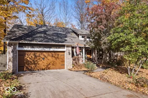 10946 Geist Woods S Dr, Indianapolis, IN 46256