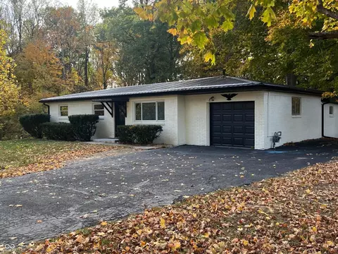 1004 N Virginia St N, Rockville, IN 47872