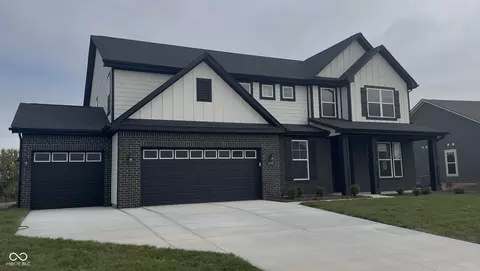 9799 Creekside Cir, Mccordsville, IN 46055